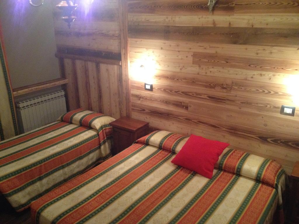 Hotel Trois Etoiles Entracque Zewnętrze zdjęcie