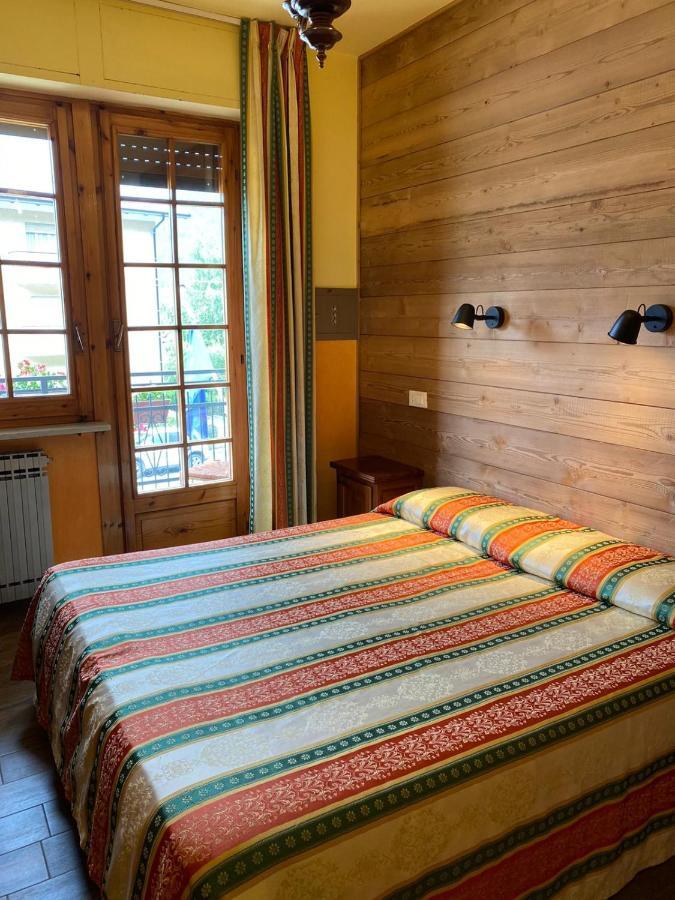 Hotel Trois Etoiles Entracque Zewnętrze zdjęcie